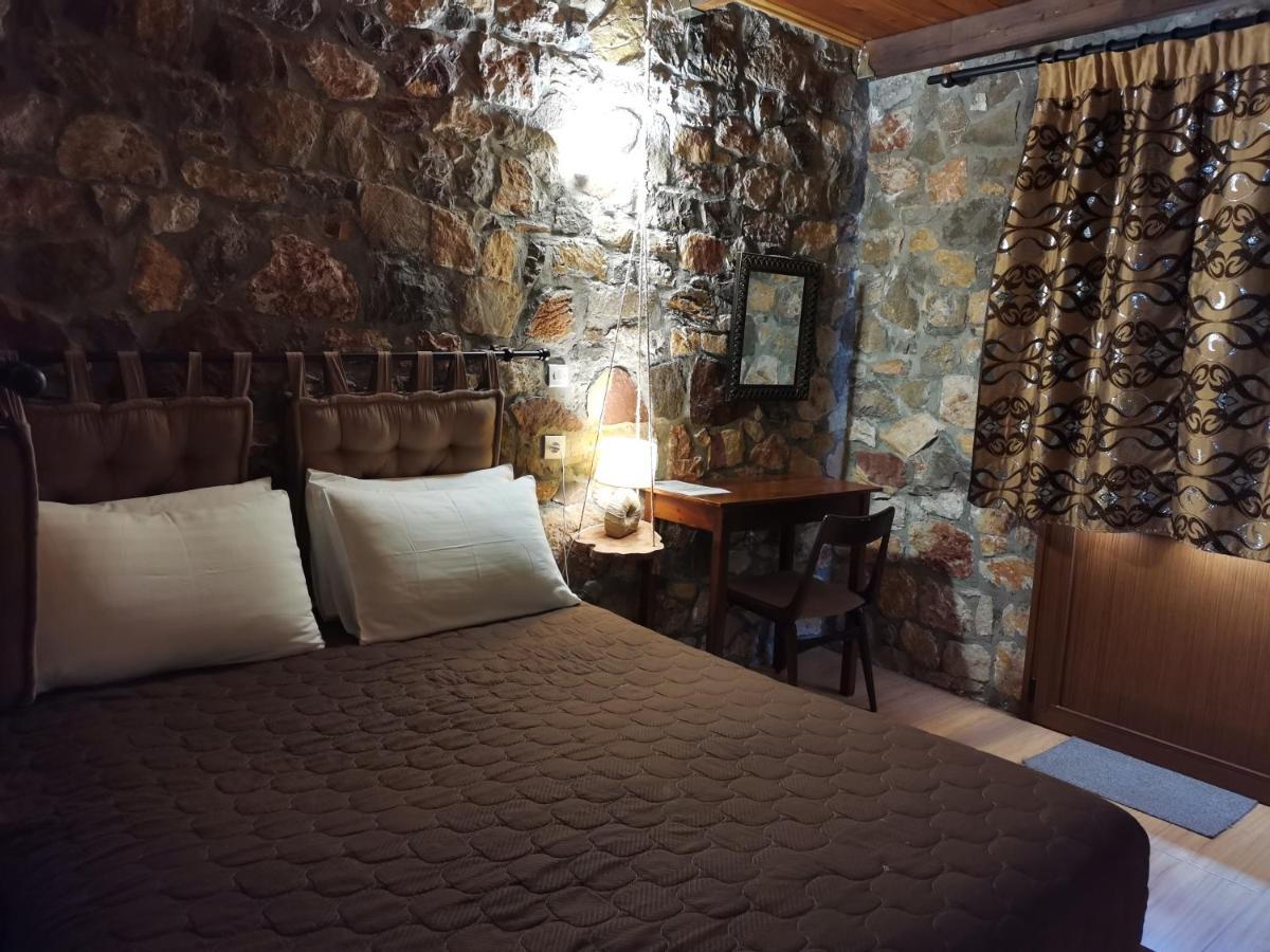 Ataviros Hotel Émbonas Екстериор снимка