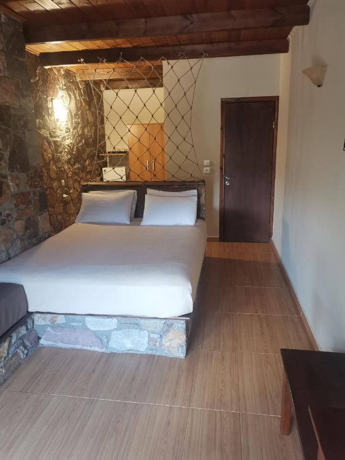 Ataviros Hotel Émbonas Екстериор снимка
