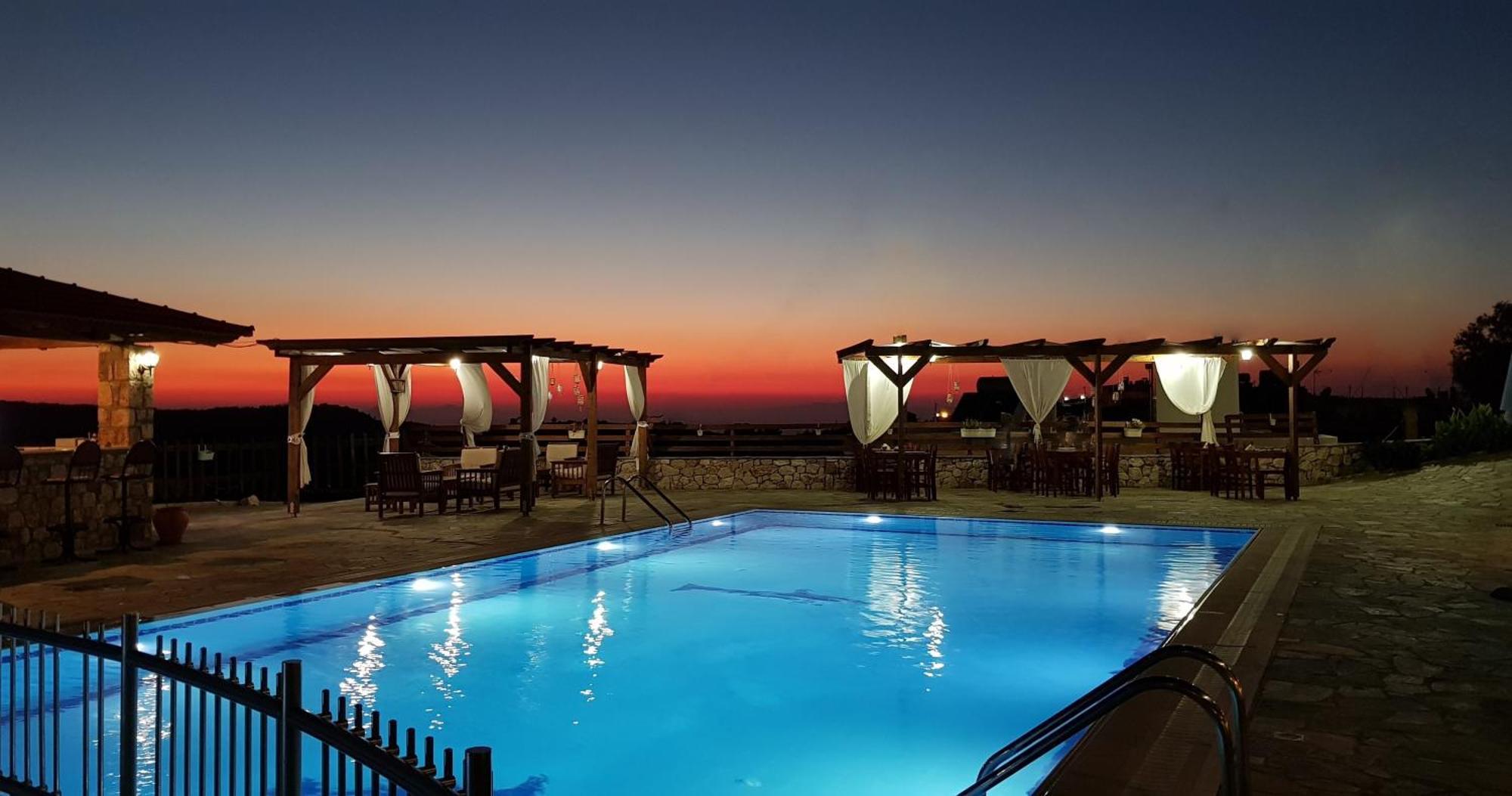 Ataviros Hotel Émbonas Екстериор снимка