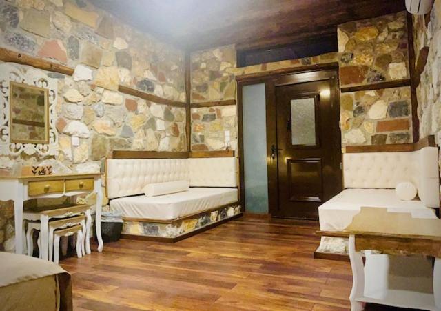 Ataviros Hotel Émbonas Екстериор снимка